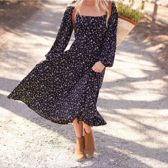 Sanctuary flare Dress - Picture 2 of 5